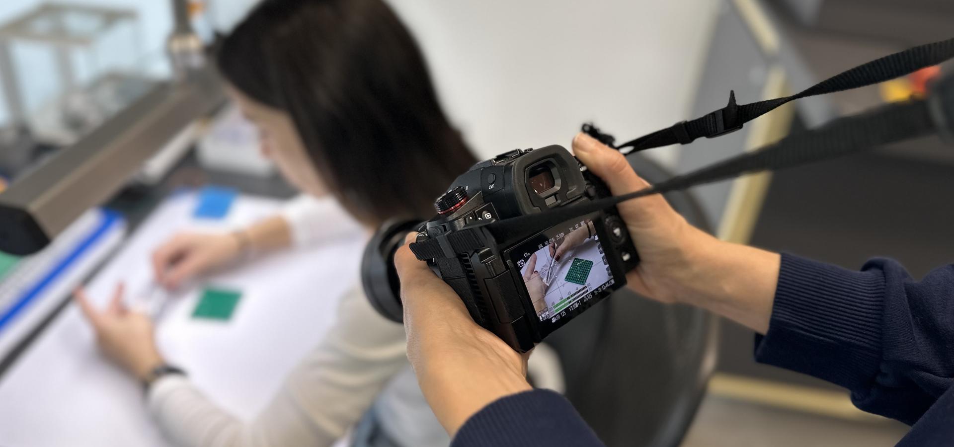 Tournage chez Niru Swiss